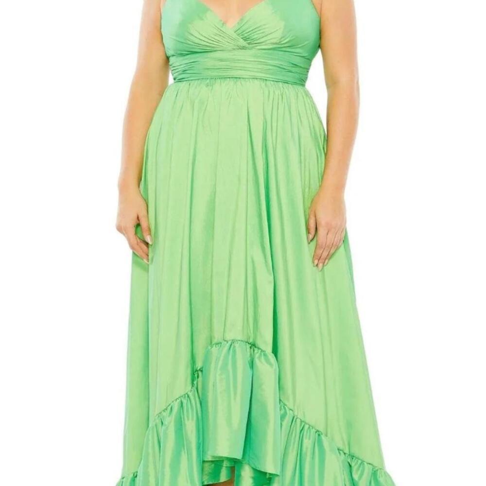 Mac Duggal New Without Tags